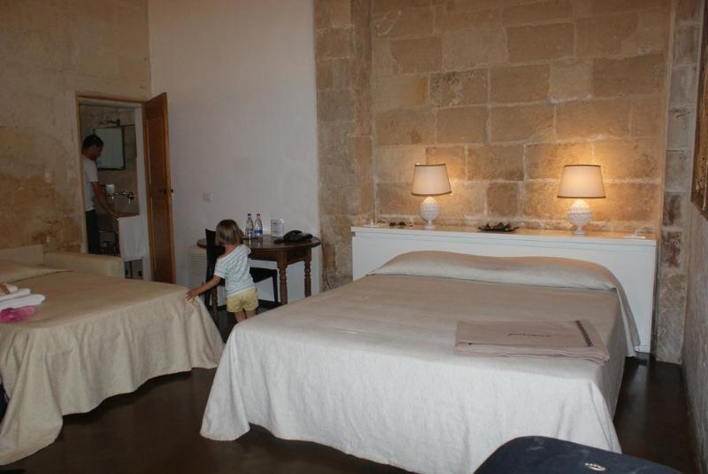 Bed and Breakfast Vico dei Bolognesi Palazzo Personè à Lecce Extérieur photo