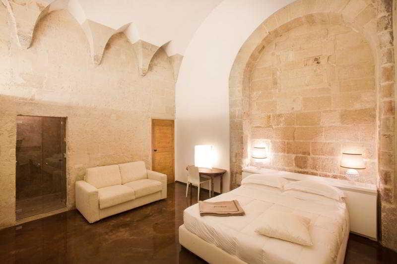 Bed and Breakfast Vico dei Bolognesi Palazzo Personè à Lecce Extérieur photo