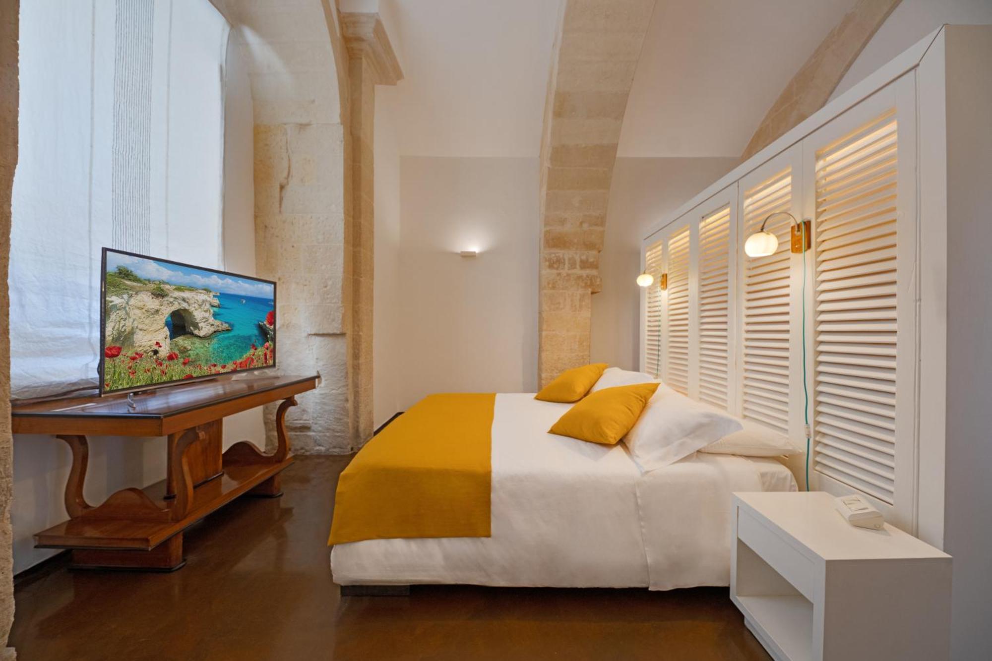 Bed and Breakfast Vico dei Bolognesi Palazzo Personè à Lecce Extérieur photo